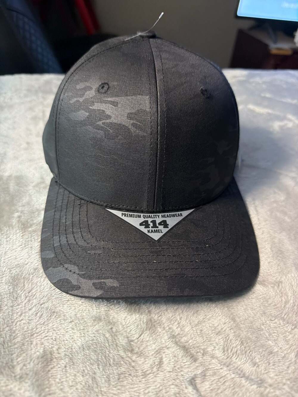 Kamel 414 Series Black Camo 6-Panel Flex Hat